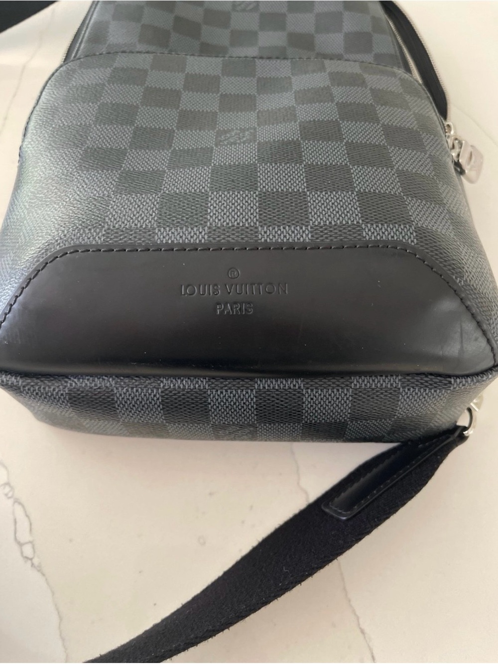 Louis Vuitton Black Damier Graphite Sling Bag - Picture 7 of 8